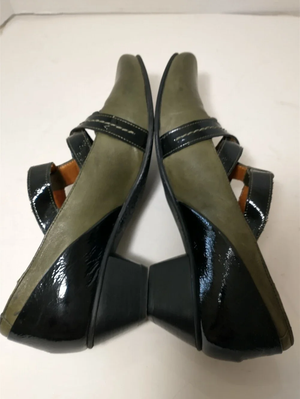 Fidji Green Leather Strappy Women's Heels With Black Patent, Euro Size 40‎